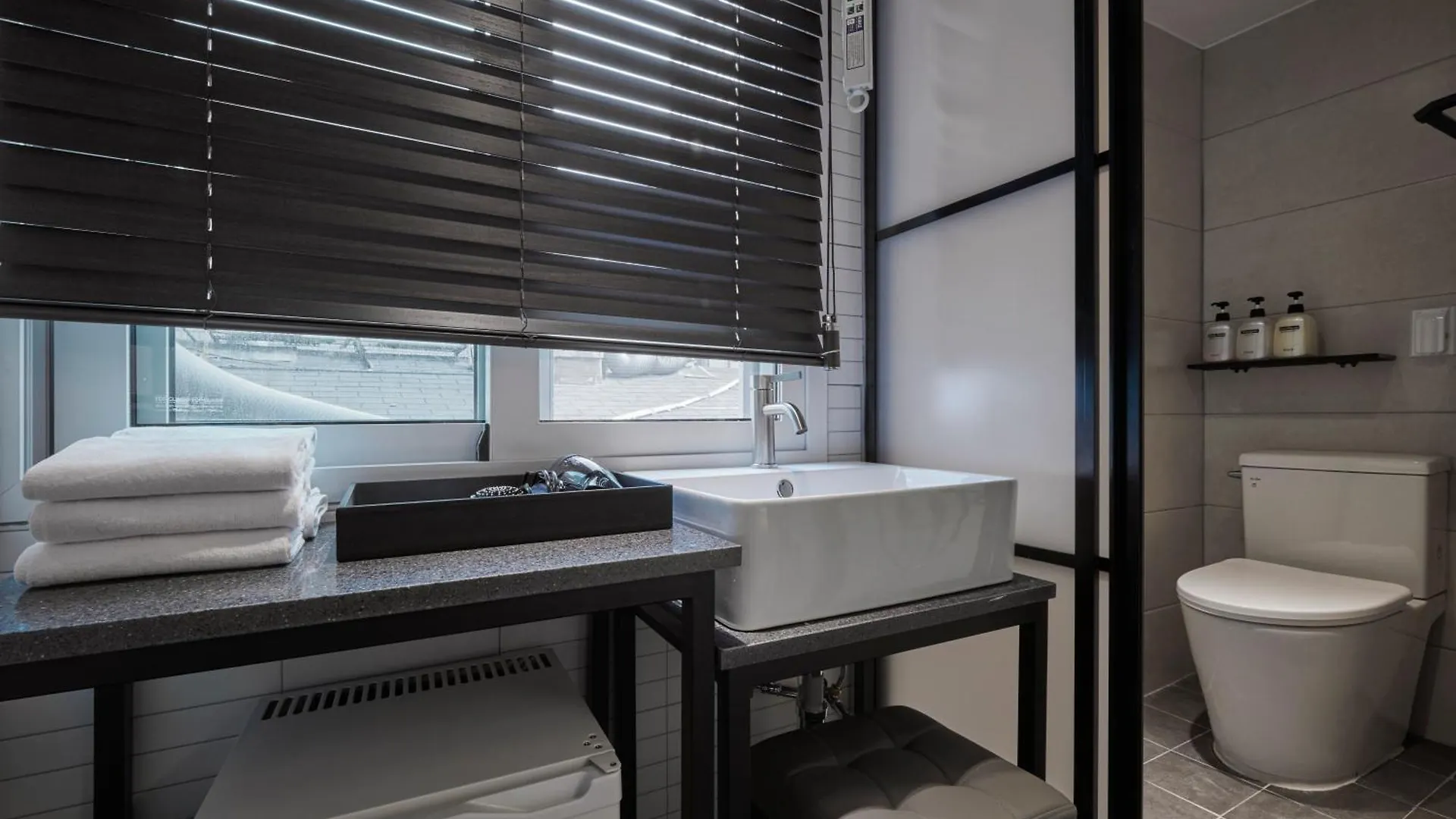 Eight Rest Hostel Myeongdong Seoul